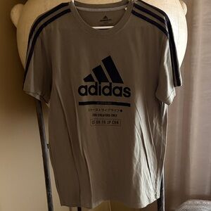 Adidas Men's Green T-Shirt with Navy Details